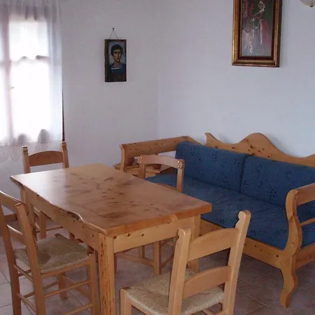 Manoli's House
