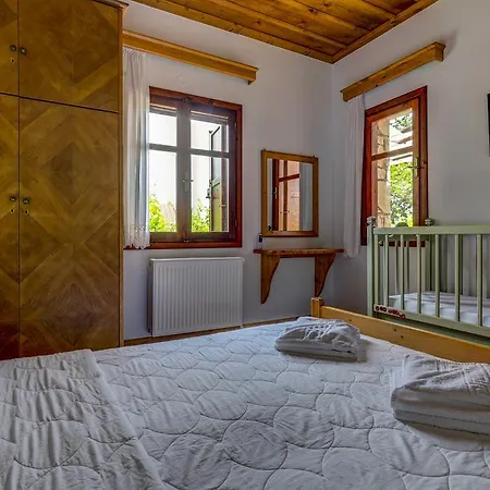 Manoli's House Landhaus Douliana